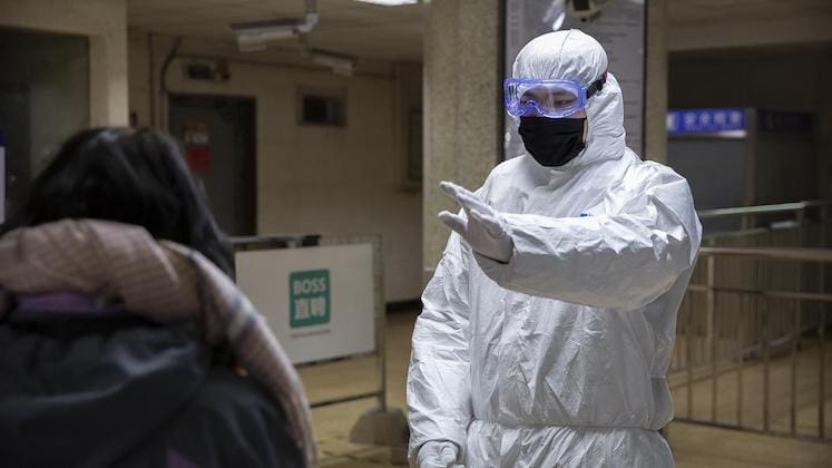 Coronavirus : l’Arabie saoudite suspend provisoirement l’entrée dans le pays pour la Oumra et le tourisme