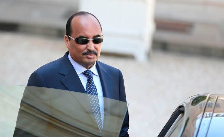 Les avoirs extérieurs de l’ancien président Aziz vont être gelés