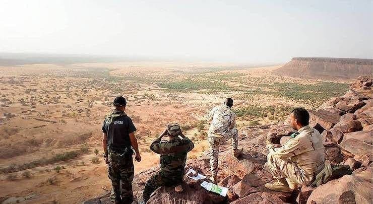 Tension sur les sites d’orpaillage à Bir Moghrein : des patrouilles militaires sur place