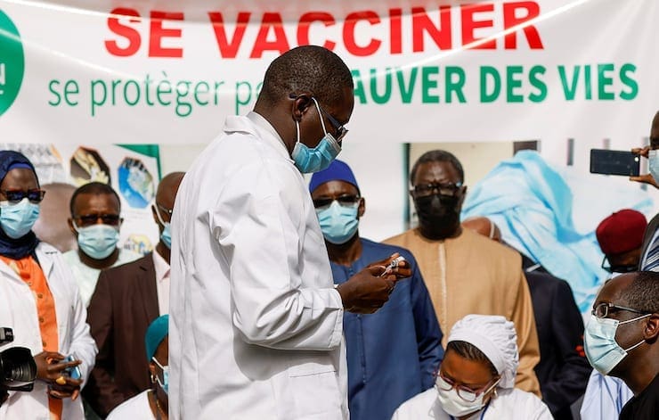 Le Sénégal va produire un vaccin anti covid au début de l’année prochaine