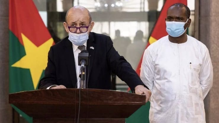 Le Drian explique l’avenir de la présence française au Sahel