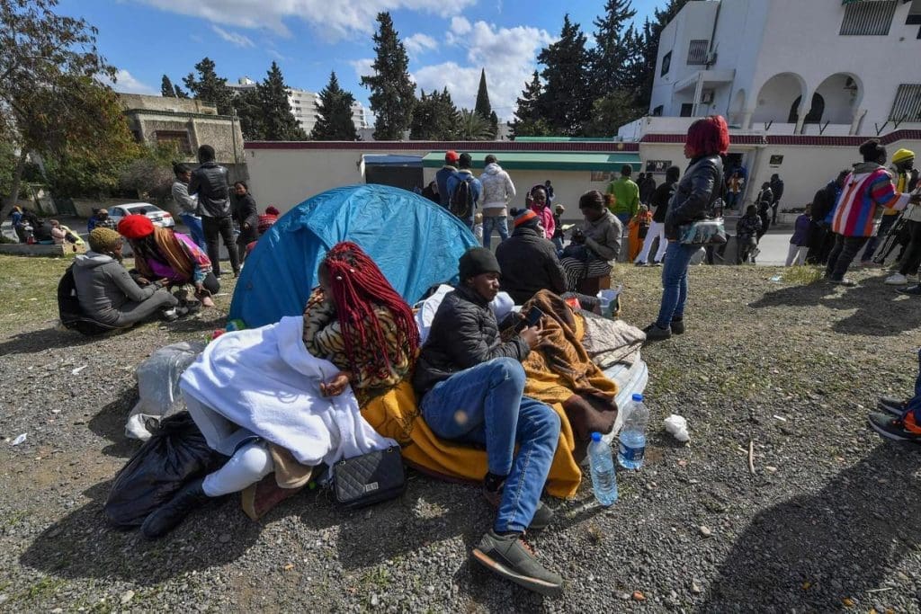 Plus d’une cinquantaine de migrants expulsés de leurs logements en Tunisie hébergés par l’ambassade de Côte d’Ivoire