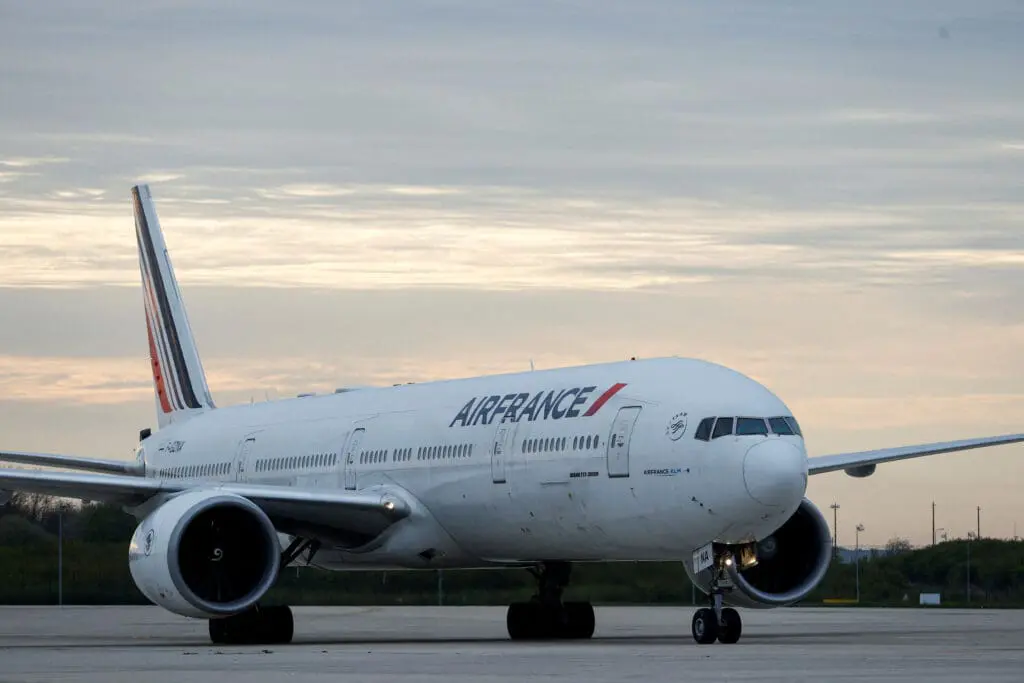Le Niger ferme son espace aérien à l’aviation française