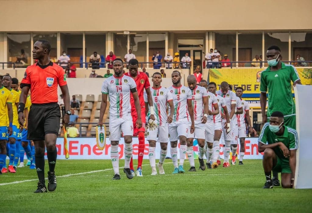 Football : quatre pas en arrière pour les Mourabitounes dans le classement mensuel de la FIFA