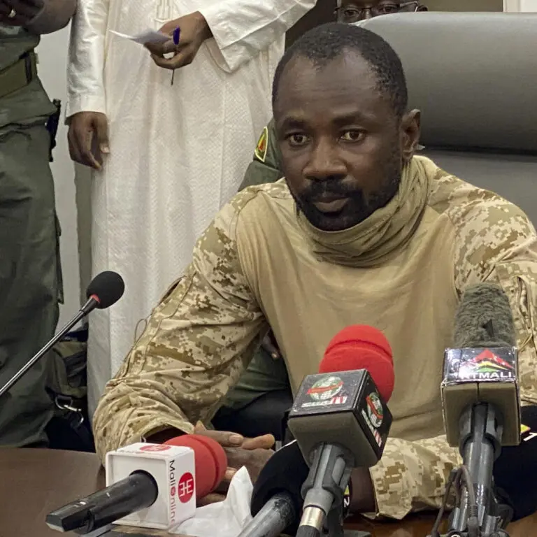 Mali : les autorités de transition se préparent à demeurer au pouvoir trois ans de plus