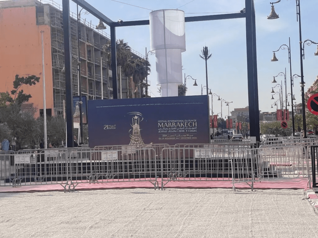 Marrakech fête les stars et projette des films qui retracent les crises humanitaires mondiales