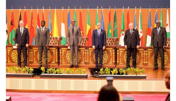 Le président Ghazouani : la faiblesse du système éducatif des pays africains est à l’origine de leurs difficultés