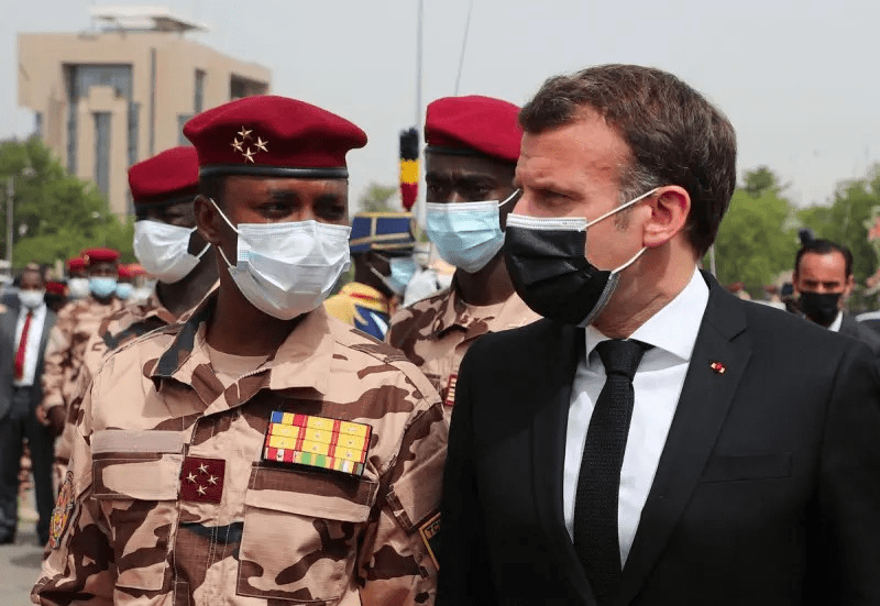Le Tchad et le Sénégal condamnent les propos du président français concernant le soutien de Paris aux pays du sahel