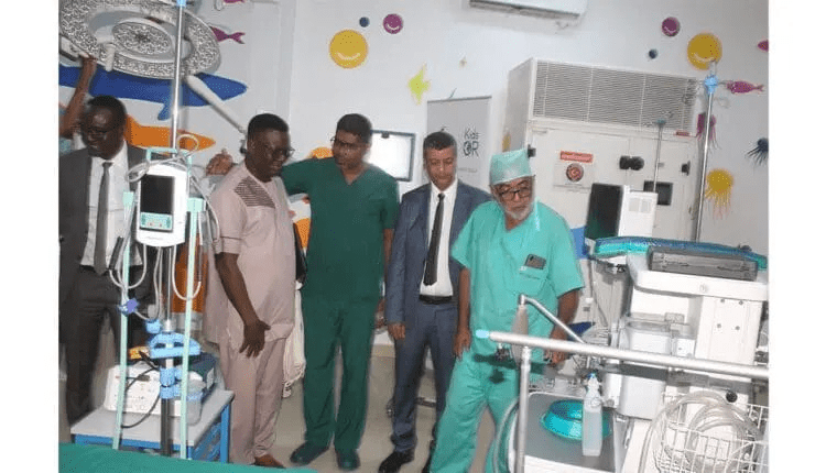Inauguration d’un bloc opératoire pédiatrique à l’hôpital « mère et enfant »