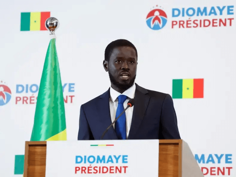 Le président sénégalais s’engage à réviser les contrats du pétrole et du gaz signés par son pays