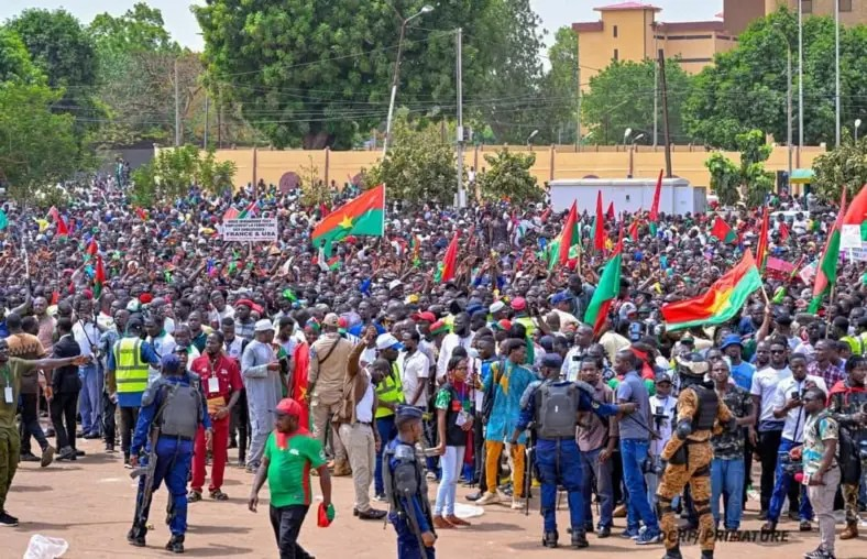 Importantes manifestations anti américaines dans plusieurs villes du Burkina Faso