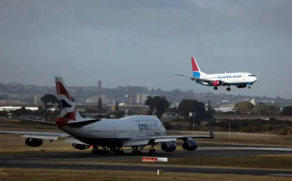 Reuters : le transport aérien fortement menacé par la baisse sensible des stocks de kérosène