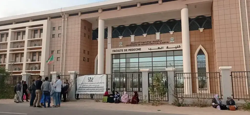 La faculté de médecine dément l’agression par le doyen d’un étudiant lors d’un sit-in organisé au sein de l’établissement