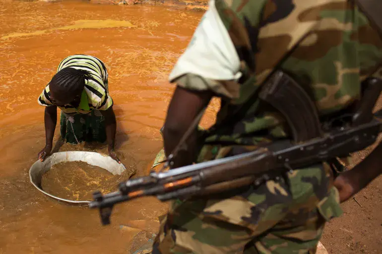 Reuters : l’escalade de la violence dans le Sahel menace les ressources minières et les chaînes d’approvisionnement vers l’Europe